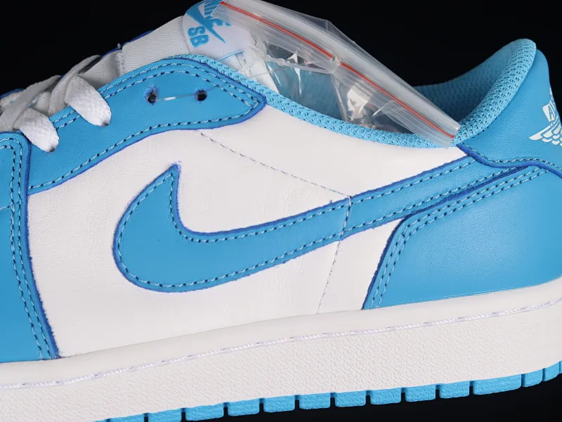 All categories Air Jordan Jordan series basketball shoes Air Jordan 1 Low pure original version Nk SB x Air Jordan 1 Low AJ1 Joe 1 joint North Carolina blue full head layer low-top basketball shoes CJ7891-401